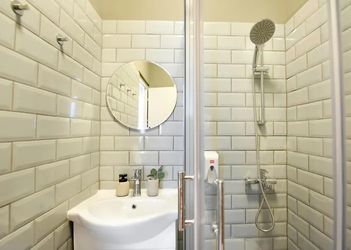 Stylish - Designed For Your Perfect * Boekarest