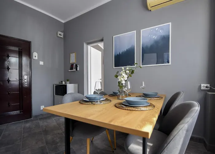 Stylish - Designed For Your Perfect *